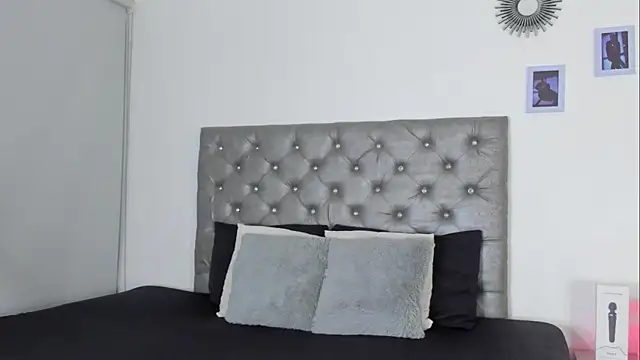 Snapshot of NikkiStarrr chatting on March 19, 2025, 10:22 am NikkiStarrr online show from March 19, 2025, 10:22 am