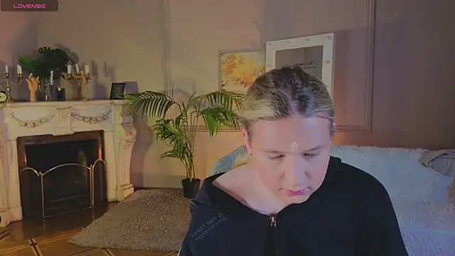 Jes Solar online show from October 11, 2025, 11:44 am