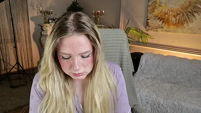 Jes Solar online show from June 23, 2026, 9:35 pm