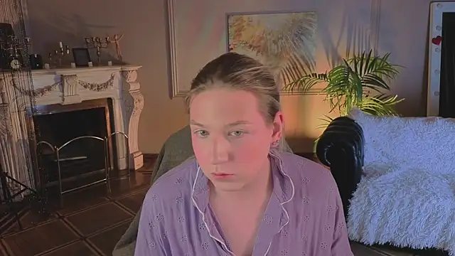 Jes Solar online show from April 25, 2026, 9:23 pm
