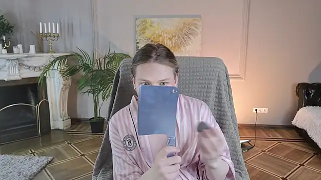 Jes Solar online show from June 30, 2026, 10:43 pm