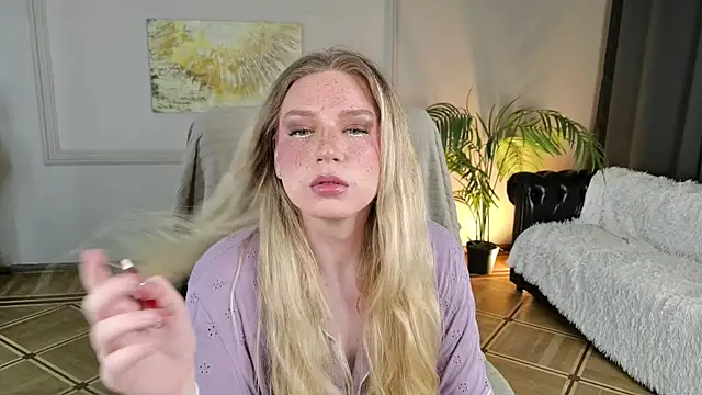 Jes Solar online show from July 5, 2026, 8:59 pm