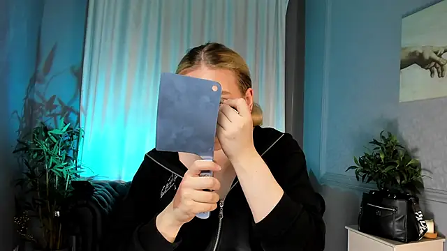 Jes Solar online show from October 5, 2025, 11:34 am