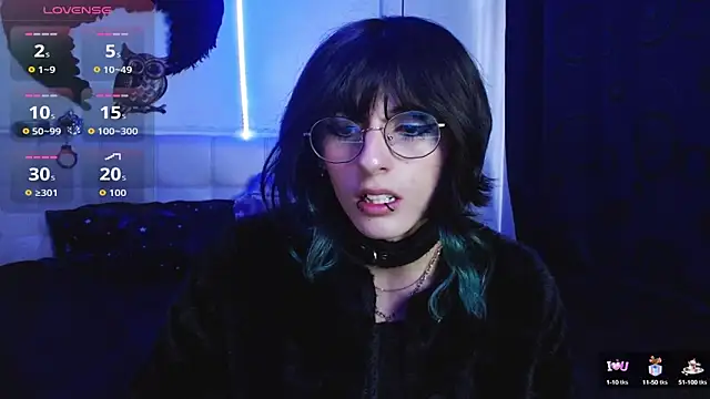 goth minerva online show from September 17, 2025, 1:46 pm