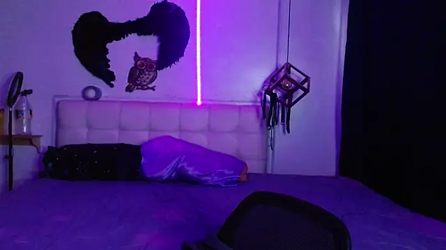 goth minerva online show from September 22, 2025, 1:50 pm