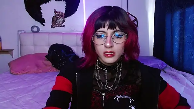 goth minerva online show from October 2, 2025, 1:47 pm