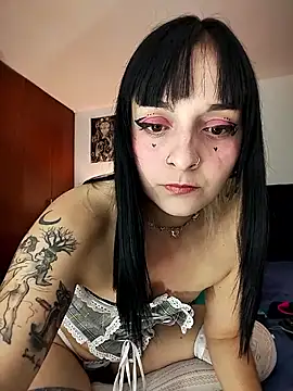 KARINNA  RAVEN online show from September 11, 2025, 12:43 am