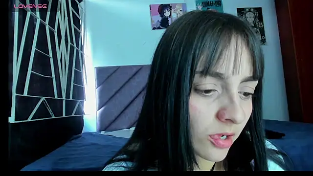 KARINNA  RAVEN online show from May 3, 2026, 10:24 pm