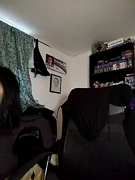 Snapshot of KARINNA__RAVEN chatting on February 8, 2026, 10:07 pm KARINNA RAVEN online show from February 8, 2026, 10:07 pm