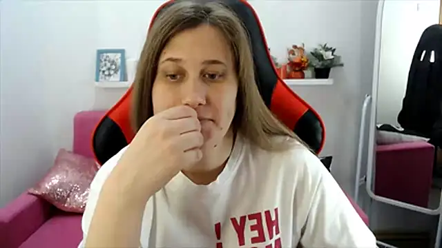 Lucky Lana online show from July 13, 2026, 2:44 am