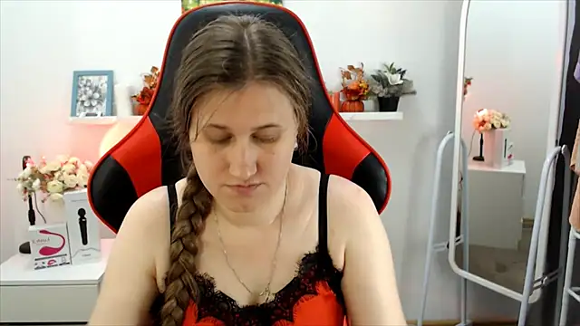 Lucky Lana online show from June 26, 2026, 3:23 am