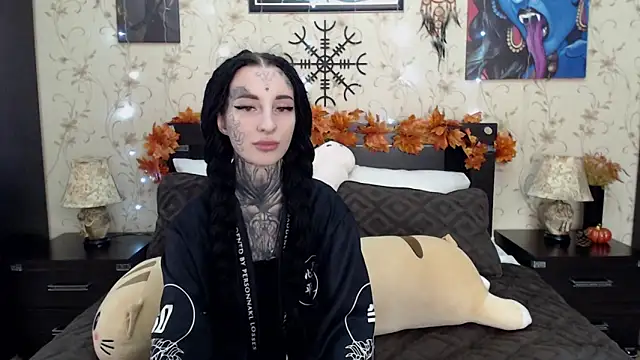 Velvetbat online show from September 19, 2025, 6:50 am