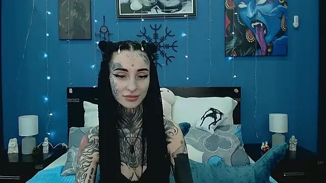 Velvetbat online show from May 3, 2026, 7:02 am