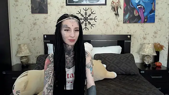 Velvetbat online show from September 16, 2025, 6:25 am