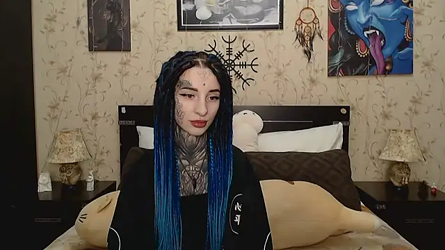 Snapshot of Velvetbat chatting on February 17, 2026, 6:44 am Velvetbat online show from February 17, 2026, 6:44 am