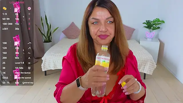 Snapshot of Nika_Light chatting on September 29, 2025, 10:54 am Nika Light online show from September 29, 2025, 10:54 am