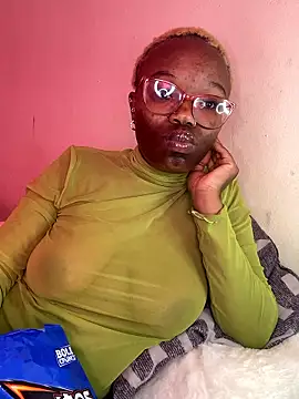 YummyMelanin117 online show from January 9, 2026, 2:35 pm