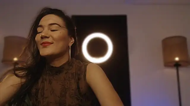 Artworktease online show from March 13, 2025, 6:23 pm