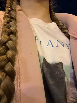 bambi lu online show from October 7, 2025, 4:19 pm