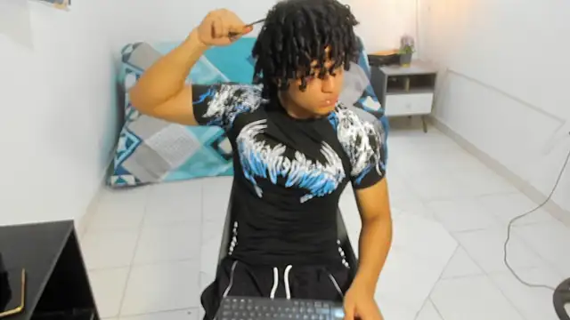 Snapshot of samxx_muscle chatting on July 20, 2026, 1:46 pm samxx muscle online show from July 20, 2026, 1:46 pm