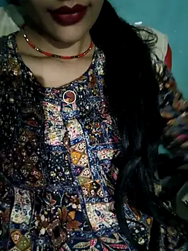 Eshwari Chopra online show from November 2, 2025, 3:44 am