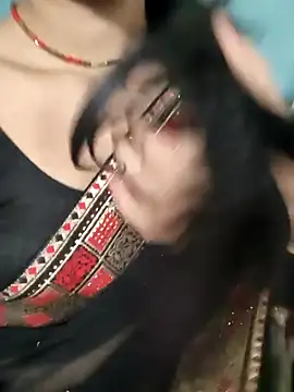 Eshwari Chopra online show from October 28, 2025, 4:02 am