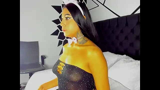 candyandmarilyn online show from March 23, 2025, 12:15 am