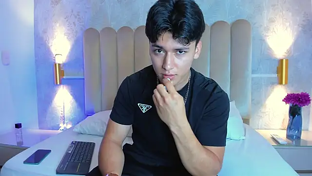 THE LITTLE LIAM online show from December 5, 2025, 12:48 pm