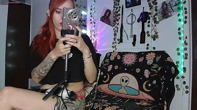 Lexxi hot online show from March 13, 2026, 5:29 pm