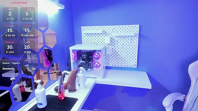 Elaine87  online show from November 21, 2025, 6:40 pm