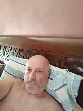Alexis Bull online show from July 8, 2026, 2:07 pm
