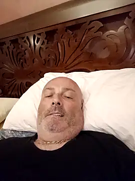 Alexis Bull online show from September 19, 2025, 6:34 pm