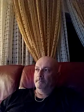 Alexis Bull online show from September 25, 2025, 11:22 pm