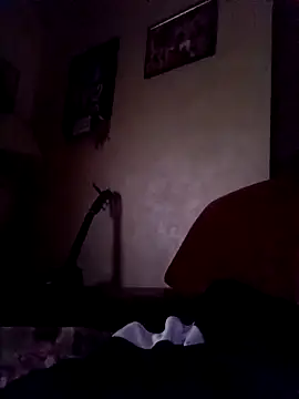 Alexis Bull online show from March 19, 2025, 12:59 am