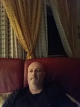 Alexis Bull online show from July 14, 2026, 10:49 pm
