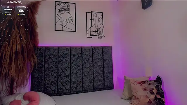 blonder roux online show from November 26, 2025, 12:16 pm