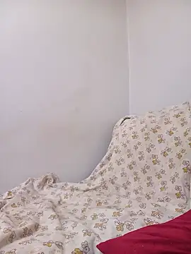 chahoda246 online show from October 3, 2025, 11:01 am