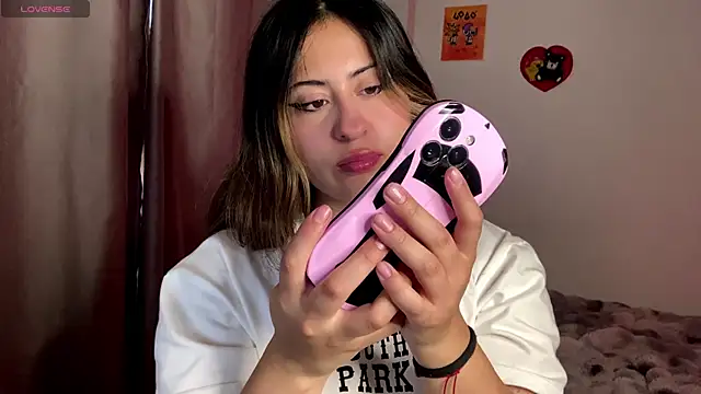 emma  bell  online show from September 29, 2025, 1:39 pm