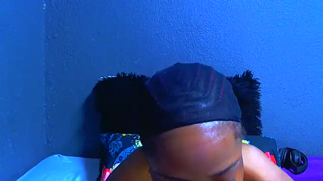 SMALLBOOBSXX online show from July 6, 2026, 5:36 am