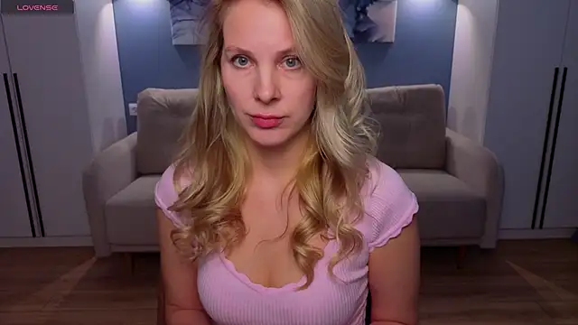 MelanieBennett online show from April 23, 2026, 9:05 am