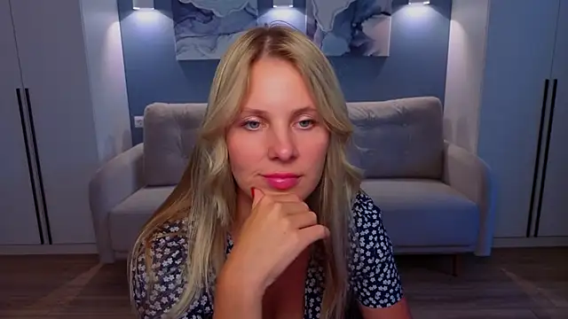 MelanieBennett online show from June 29, 2026, 10:15 am
