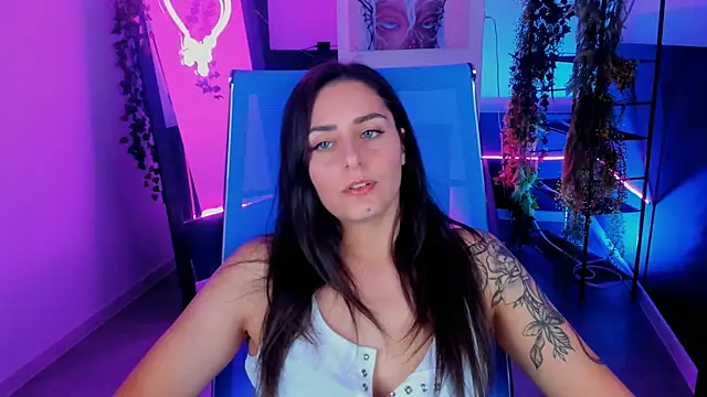 ValeriiMills online show from September 12, 2025, 5:02 pm