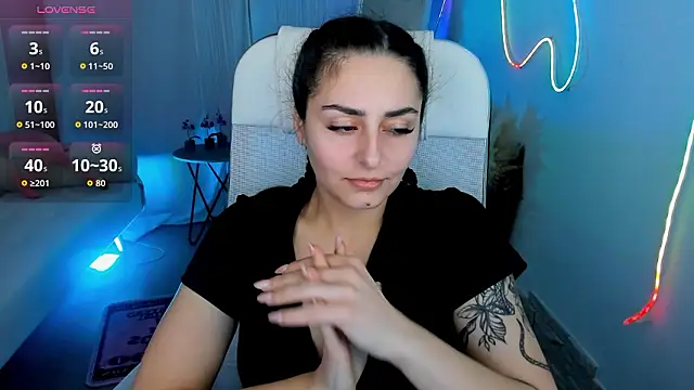 ValeriiMills online show from March 15, 2026, 3:41 pm