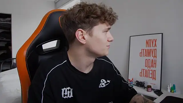 DanyDavis online show from October 19, 2025, 9:34 am