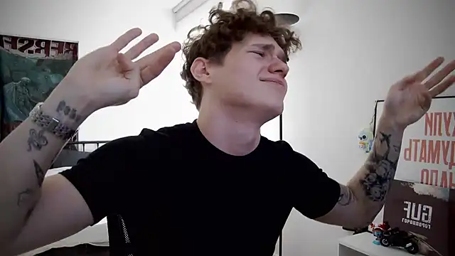 DanyDavis online show from September 17, 2025, 8:38 am