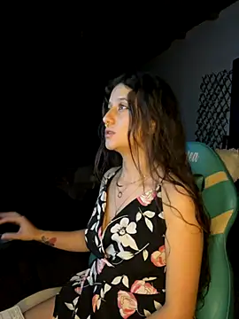 venusgh  online show from September 14, 2025, 5:41 am