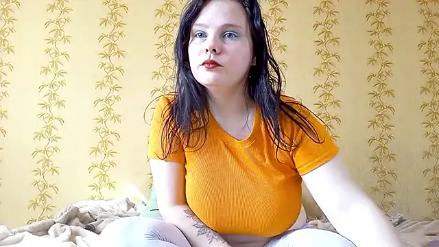 Snapshot of SweetPiggyx chatting on March 19, 2026, 10:59 am SweetPiggyx online show from March 19, 2026, 10:59 am