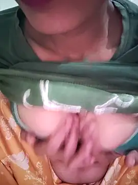 Desi Bhabi 01 online show from November 7, 2025, 4:33 pm