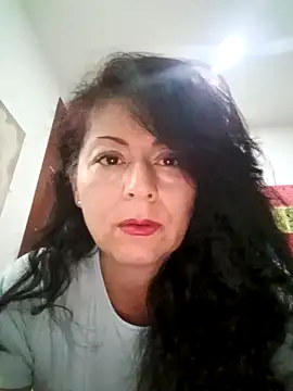 Snapshot of lunadicty chatting on April 15, 2026, 10:10 pm lunadicty online show from April 15, 2026, 10:10 pm