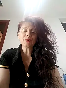 lunadicty online show from October 16, 2025, 12:30 am